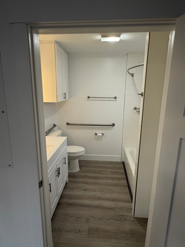 Building Photo - 205 1st Ave