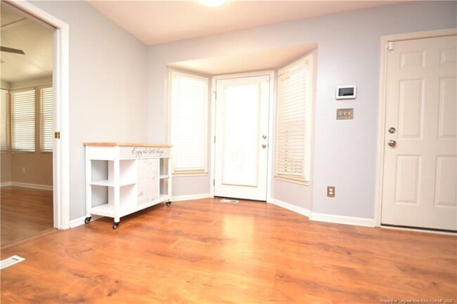 Building Photo - 5909 Royal Coach Ct