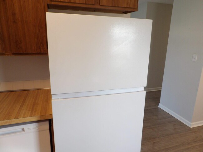 Building Photo - 114 Potomac Ct