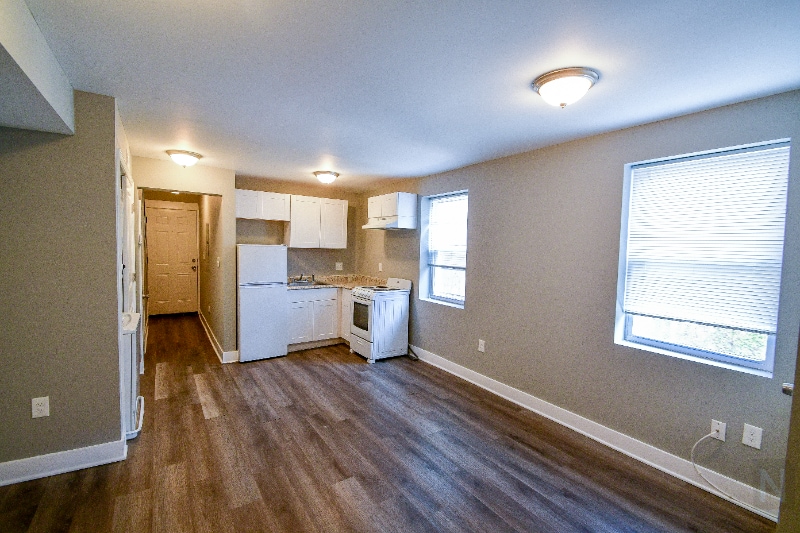 Building Photo - 454 M St NW