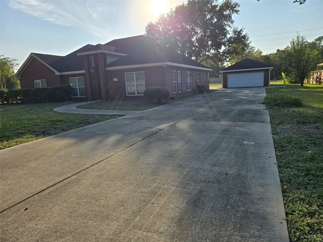 Building Photo - 11207 Iberia Dr