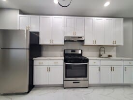 Building Photo - 482 Kennedy Blvd