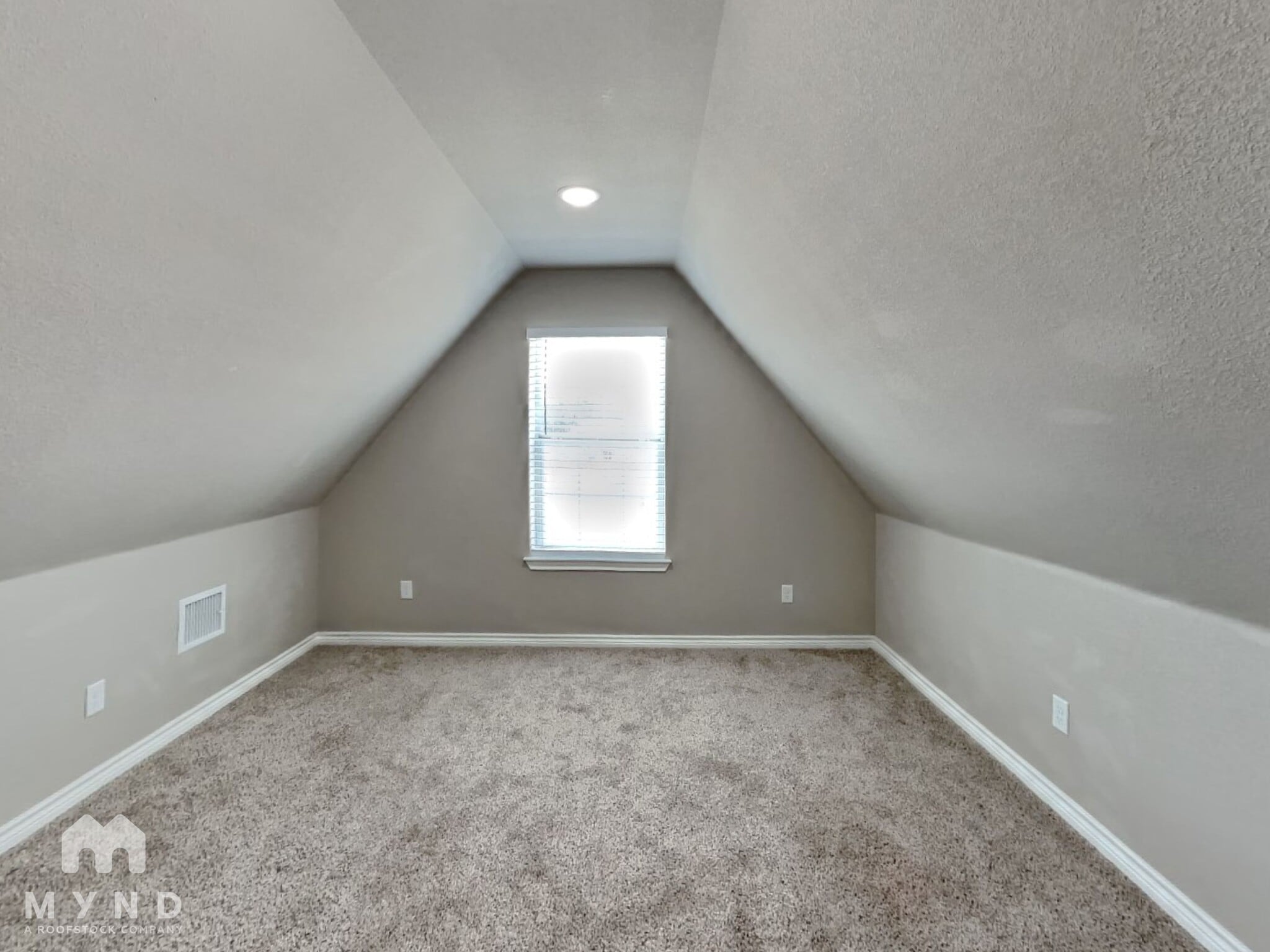 Building Photo - 5401 Ashworth Ct