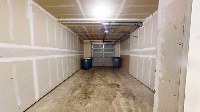 Building Photo - RENT SPECIAL! $500 OFF OF FIRST MONTH! 3 Bedroom, 2.5 Bath in the Cordata/Meridian Area!