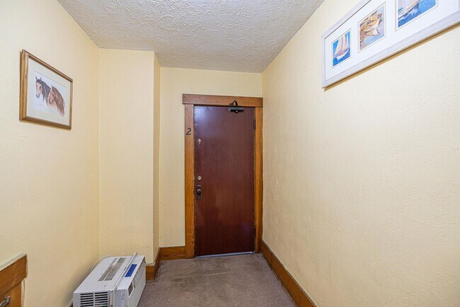 Building Photo - 4641 Stockwell St