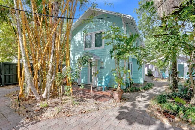 Building Photo - 1115 SW 4th St