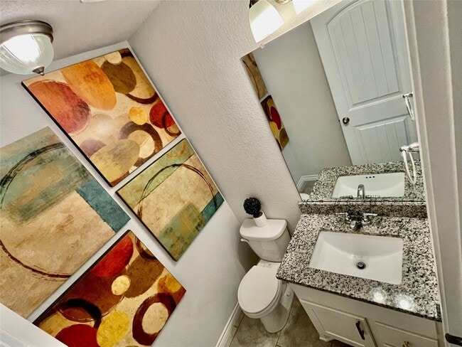 Building Photo - 1916 Thorndyke Ln