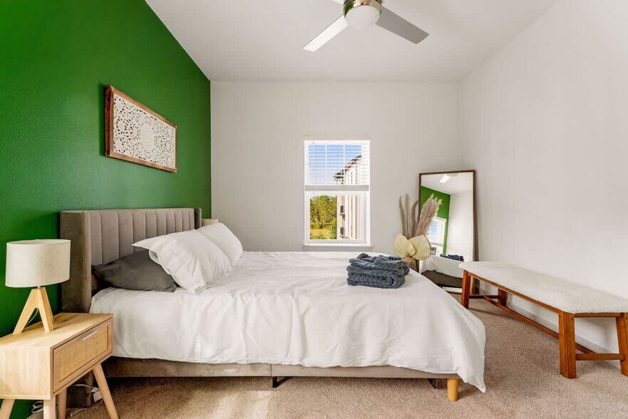 Building Photo - 14533 Star Water Rd