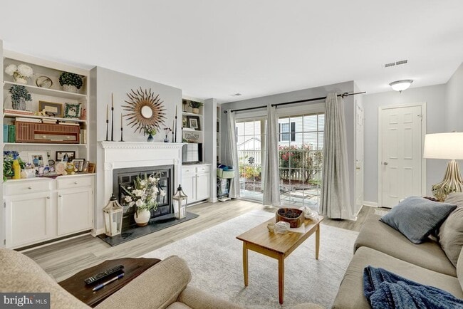 Building Photo - 10205 Ashbrooke Ct