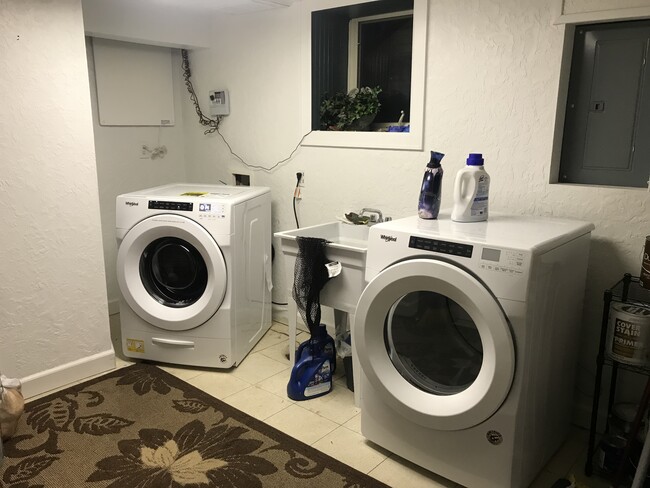 Shared laundry on lower level - 2614 Highwood Dr