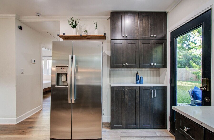 Building Photo - 5312 Jefferson St