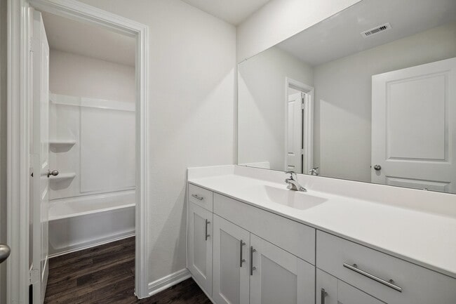 Building Photo - 10343 Red Cardinal Dr