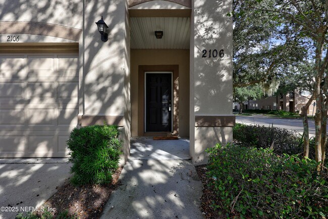 Building Photo - 12301 Kernan Forest Blvd