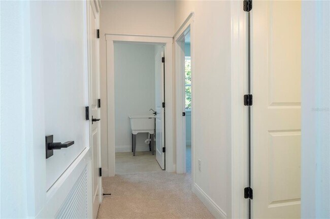 Building Photo - 2180 Forest Cir
