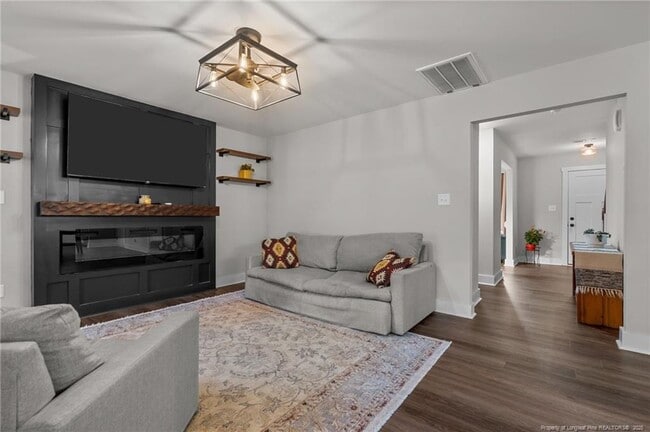 Building Photo - 247 N Horace Walters Rd