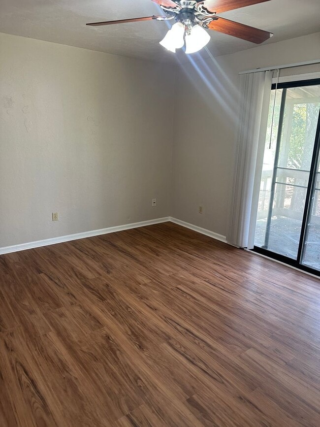 Building Photo - 1640 Willow Bend Way