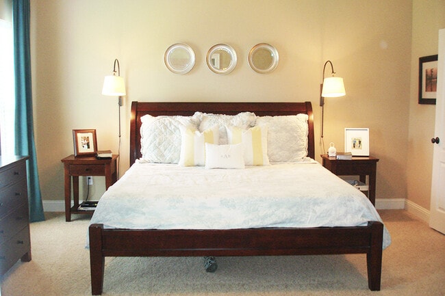 Building Photo - 508 Falling Water Cir