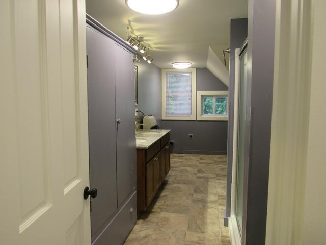 Building Photo - $1,600 - 2 Bed / 1.5 Bath House on Caney Fork with Stunning Landscaped Gardens