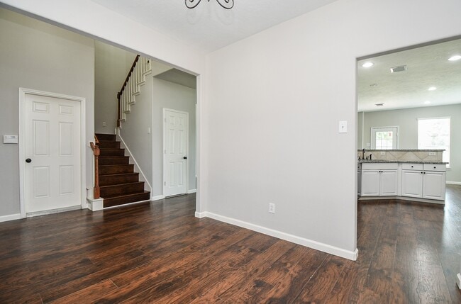 Building Photo - 20510 Ropers Trail Ct