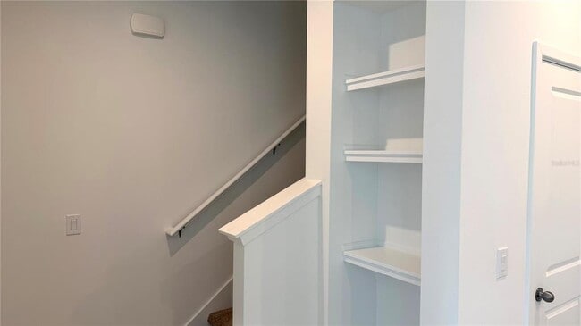 Building Photo - 2947 Camellia Flower St