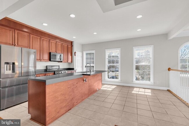 Building Photo - 9249 Laurel Ridge Crossing Rd