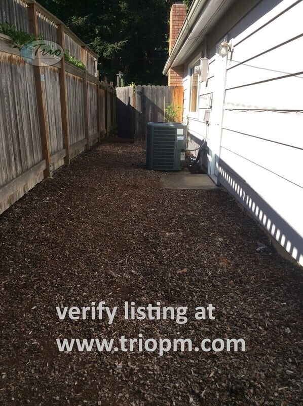 Building Photo - 195 E. 39th. Avenue