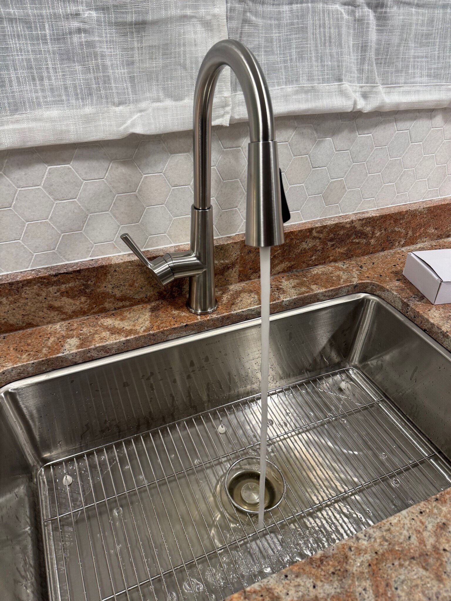 Kitchen - stainless steel sink with garbage disposal - 406 Rosa Ave