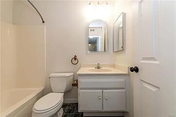 Building Photo - 1773 Pennywood Ct