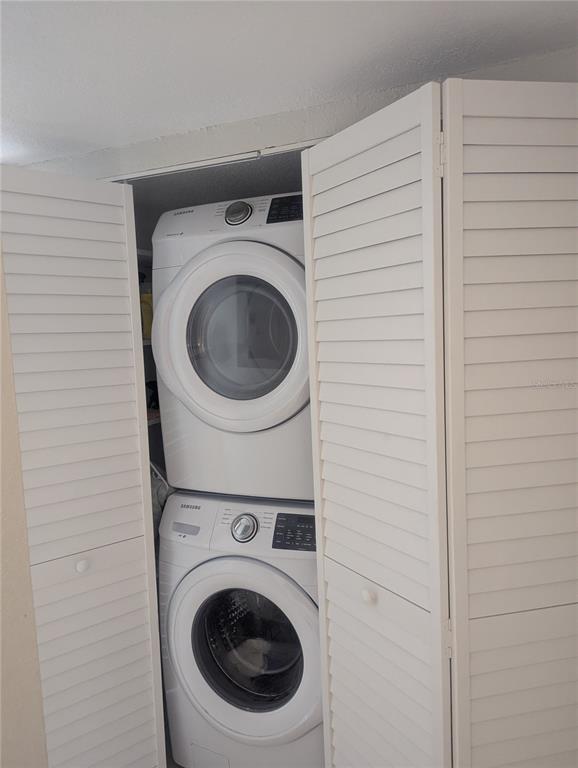 Building Photo - 14509 Seaford Cir