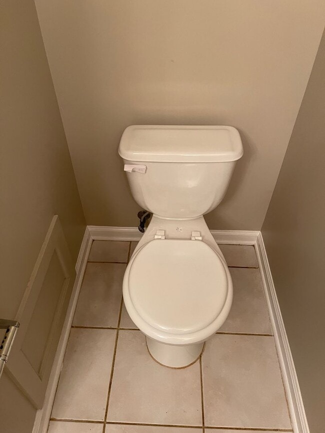 Building Photo - Courtyard Subdivision!!