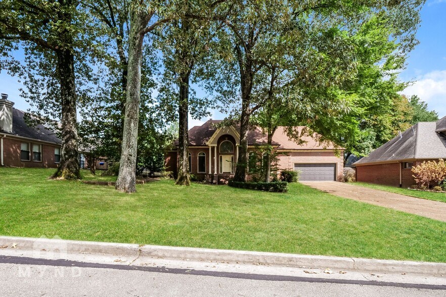 Building Photo - 1624 Wayside Cove