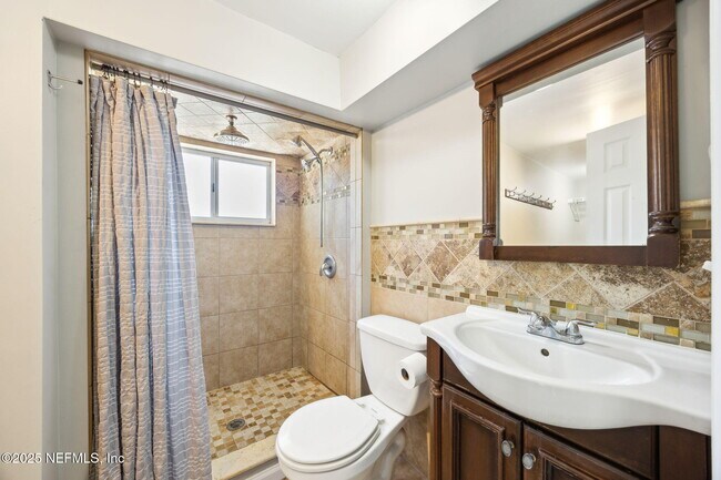 Building Photo - 2769 Green St