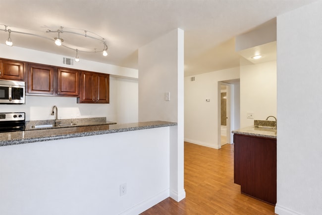 Building Photo - 2606 S Durango Dr