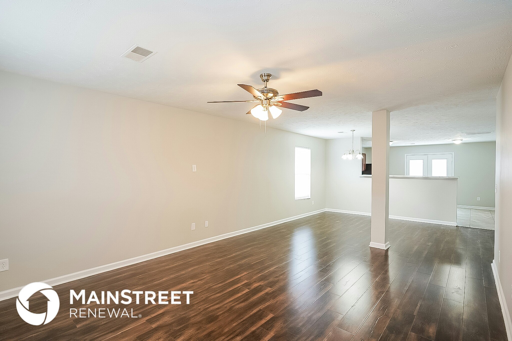 Building Photo - 2815 Creekbend Dr