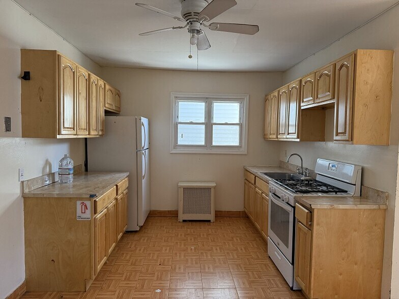 Building Photo - 8430 124th St