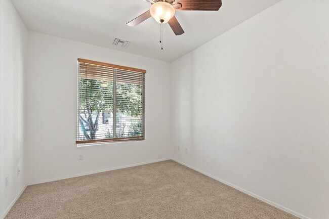 Building Photo - 8623 N Western Juniper Terrace