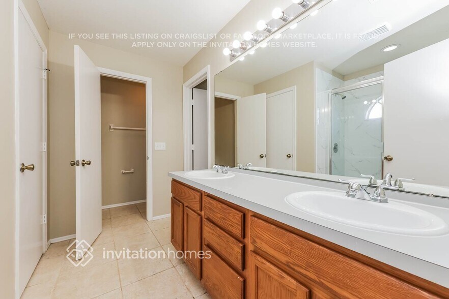 Building Photo - 26821 Roseann Pl