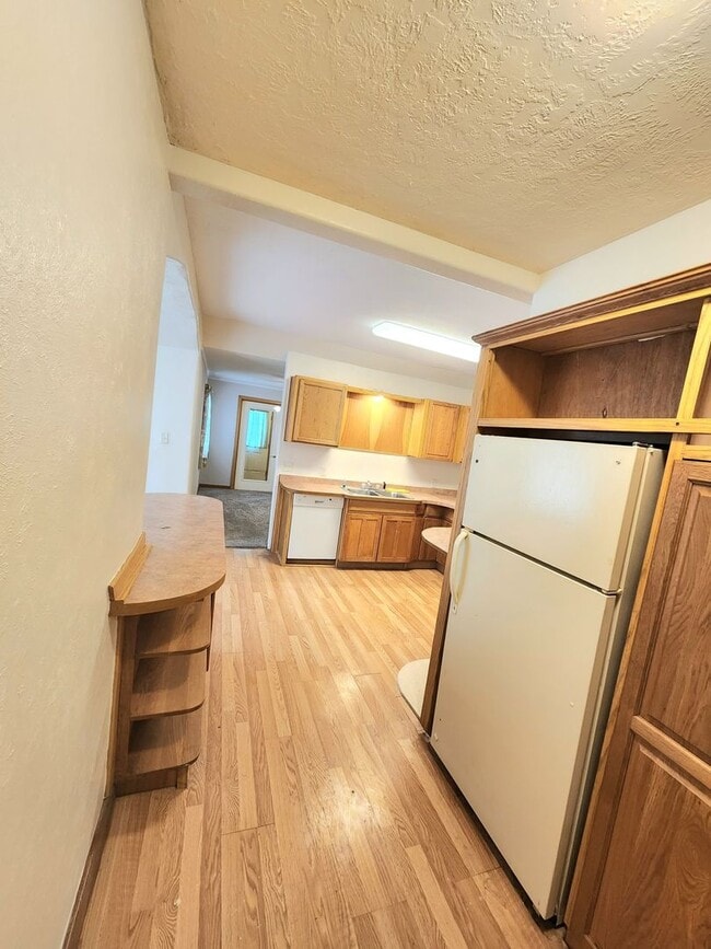 Building Photo - 2 Bedroom/2 Bath House