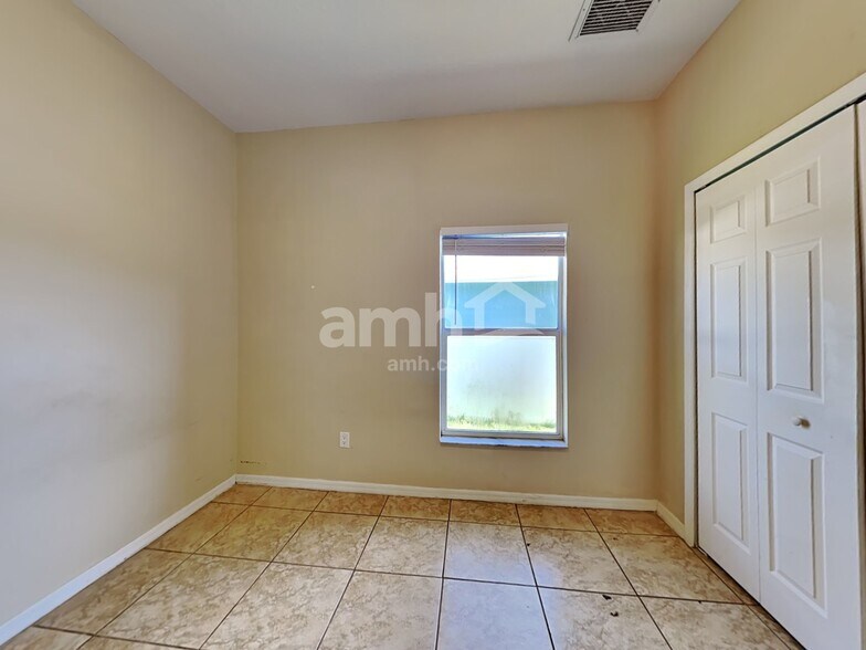 Building Photo - 2187 SW Algiers St