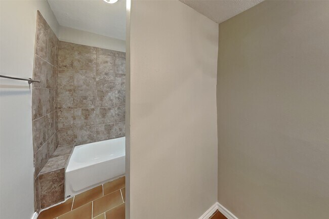 Building Photo - 4474 W Cypress Villas Dr
