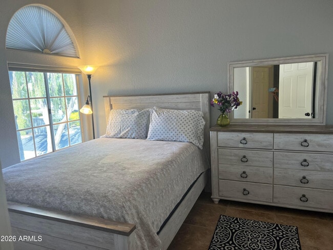 Building Photo - 255 S Kyrene Rd