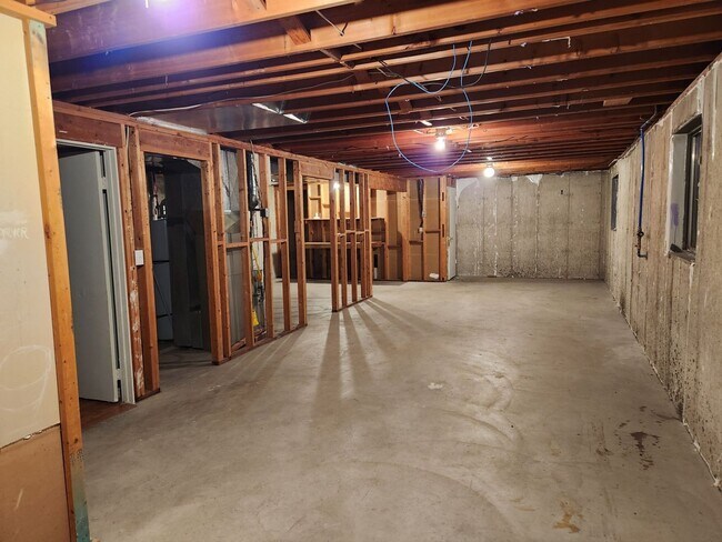 Building Photo - 7067 Bello Ave