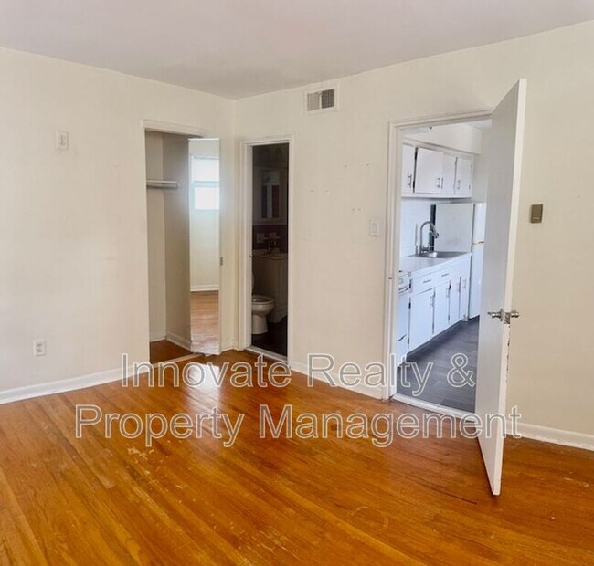 Building Photo - 9513 Hoff St