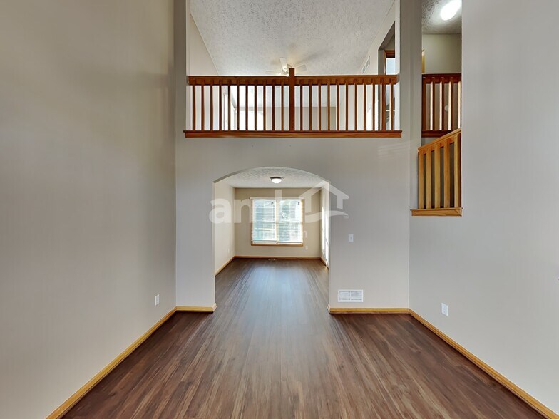 Building Photo - 2403 Hutcheson Ct