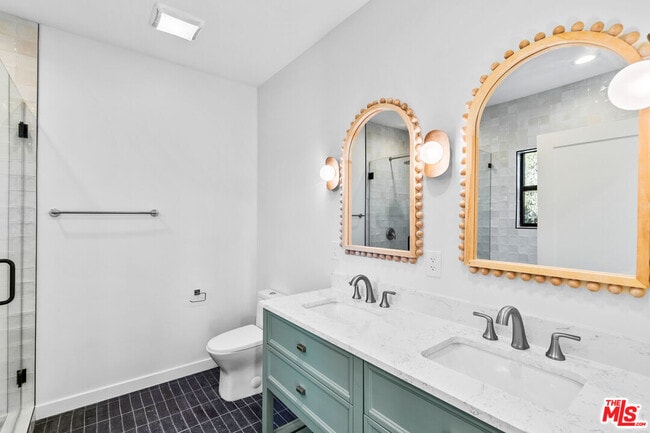 Building Photo - 8587 Rugby Dr