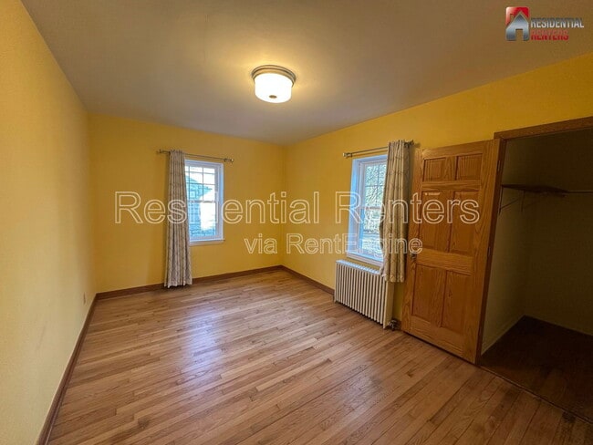 Building Photo - 1320 Wilson Dr