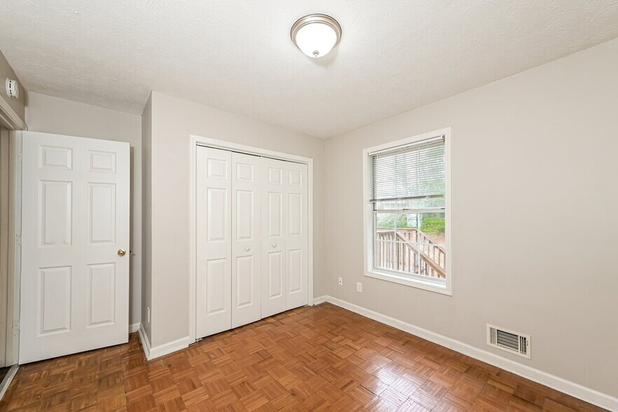 Building Photo - 5926 Old Wellborn Trce