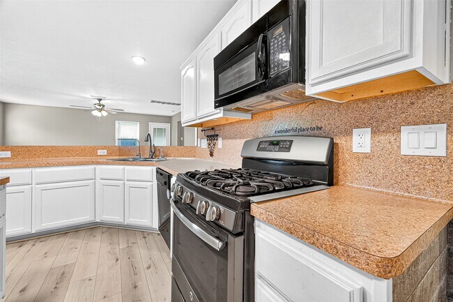 Building Photo - 926 Seabourne Meadow Dr