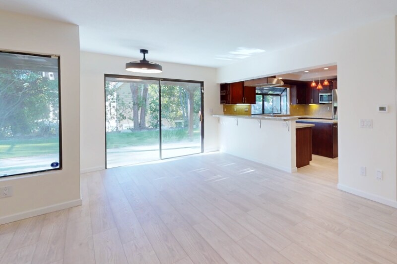 Building Photo - 5813 Serrania Ave