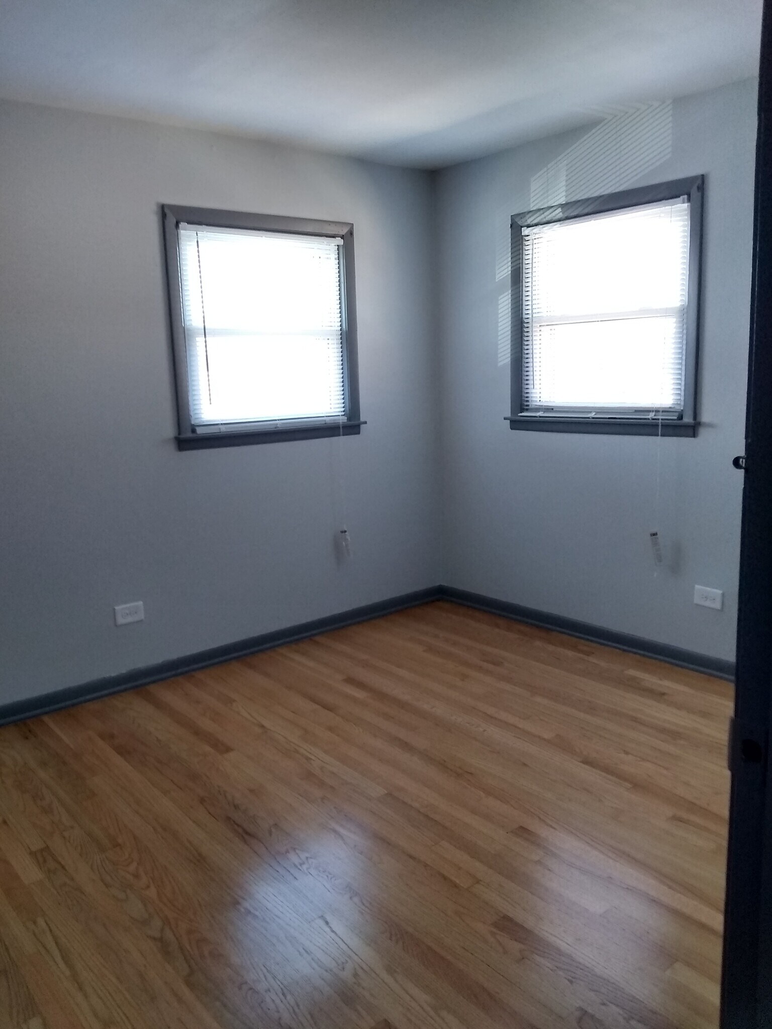 Building Photo - 9459 Maple Dr